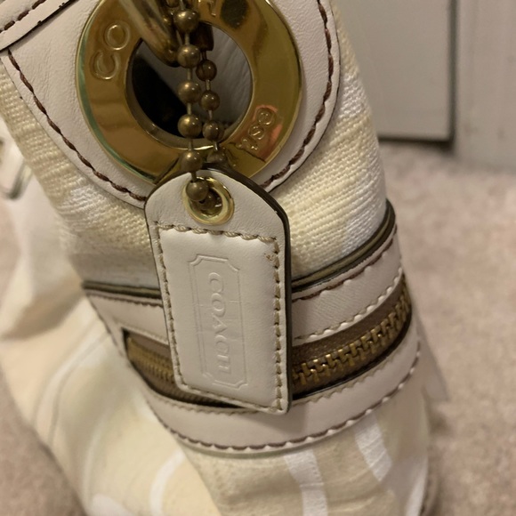 👜Coach Classic “C” Hobo Bag👜 - Picture 5 of 10